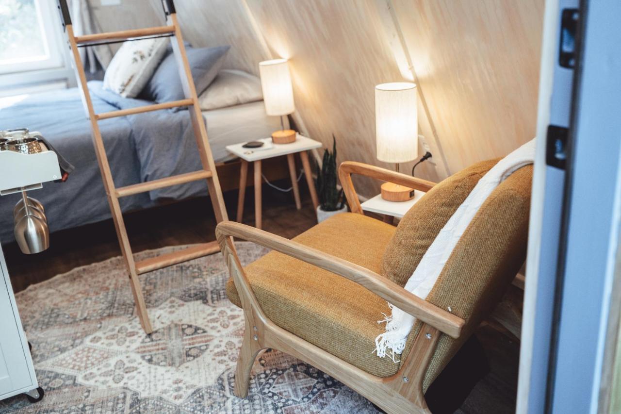 Blue Brambler Glamping A-Frame Apartment Rockbridge Exterior photo