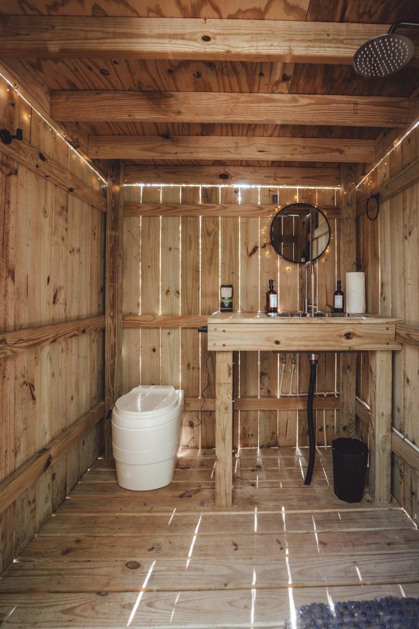 Blue Brambler Glamping A-Frame Apartment Rockbridge Exterior photo