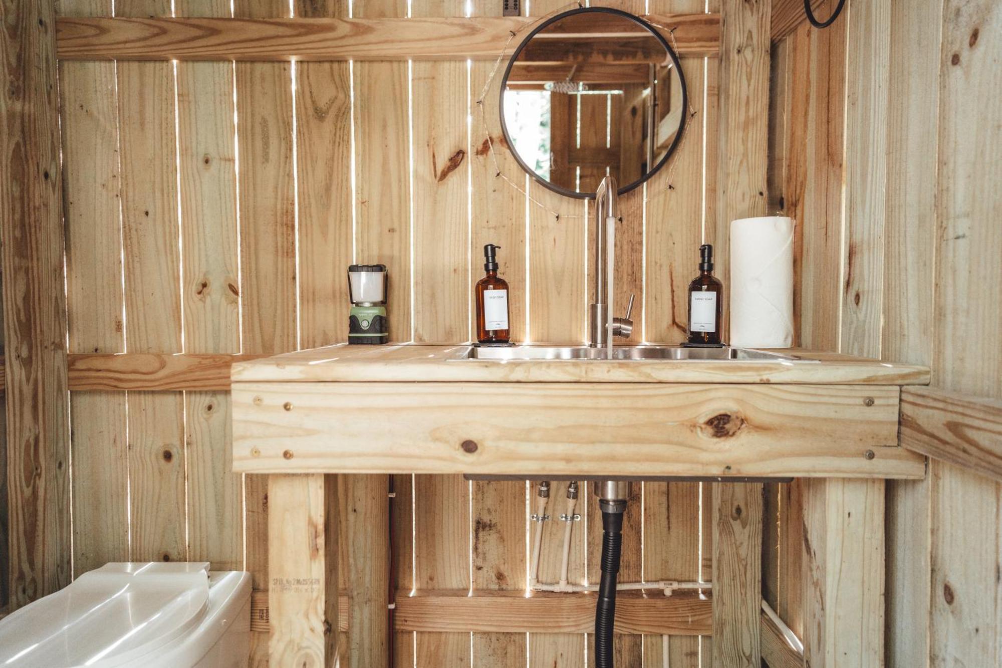 Blue Brambler Glamping A-Frame Apartment Rockbridge Exterior photo